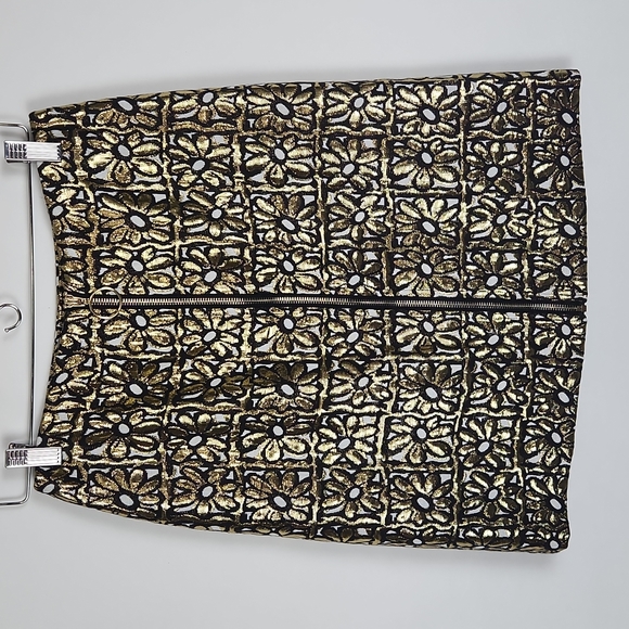 J. McLaughlin Skirts Nwot J Mclaughlin Black Gold Metallic Floral
